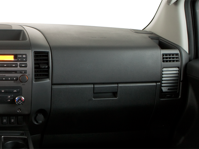 2011 Nissan Titan SV