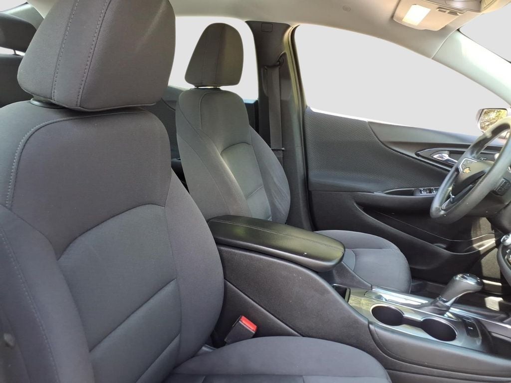 2017 Chevrolet Malibu LT 1LT