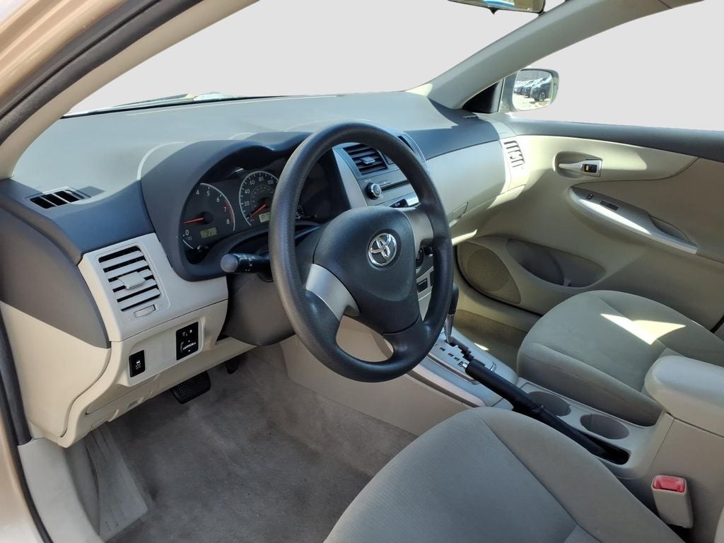 2011 Toyota Corolla LE