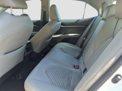 2022 Toyota Camry Hybrid SE