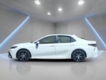 2022 Toyota Camry Hybrid SE
