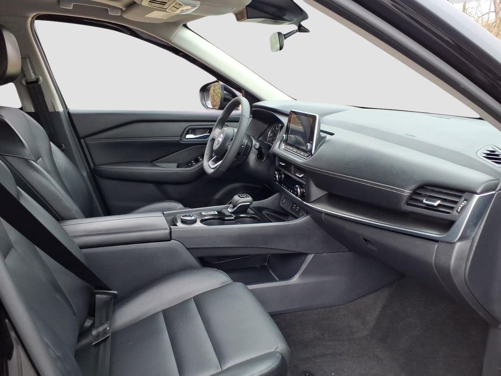 2024 Nissan Rogue SV Premium Package