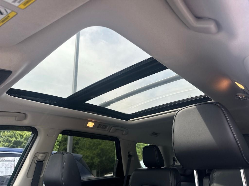 2022 Nissan Pathfinder SL