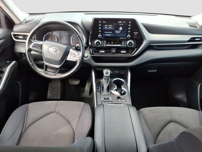 2022 Toyota Highlander LE