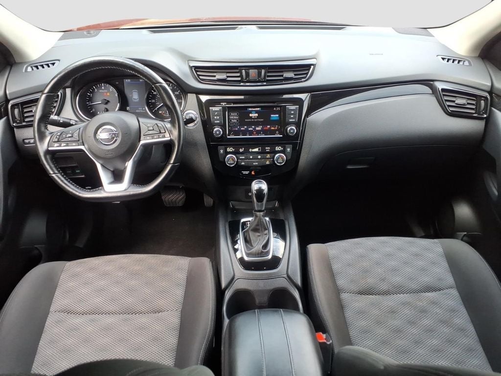 2022 Nissan Rogue Sport SV