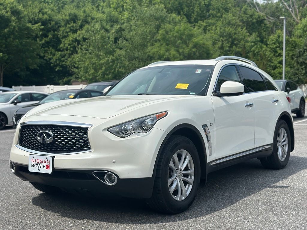 2017 INFINITI QX70 Base