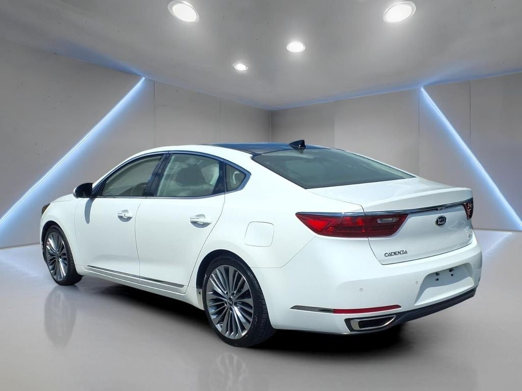 2018 Kia Cadenza Limited