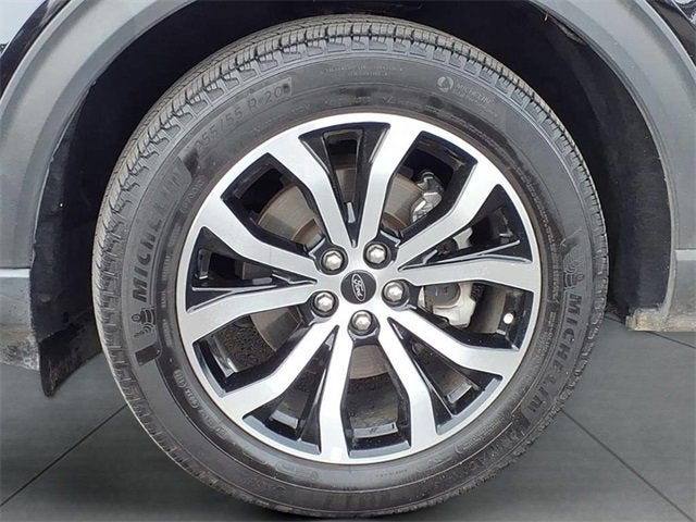 2022 Ford Explorer ST-Line