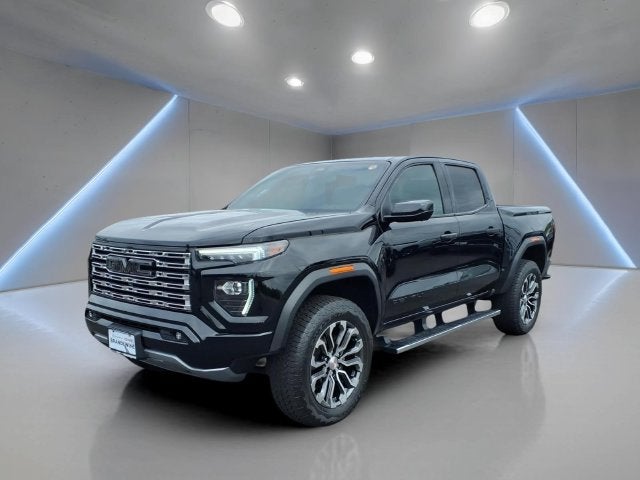 2023 GMC Canyon