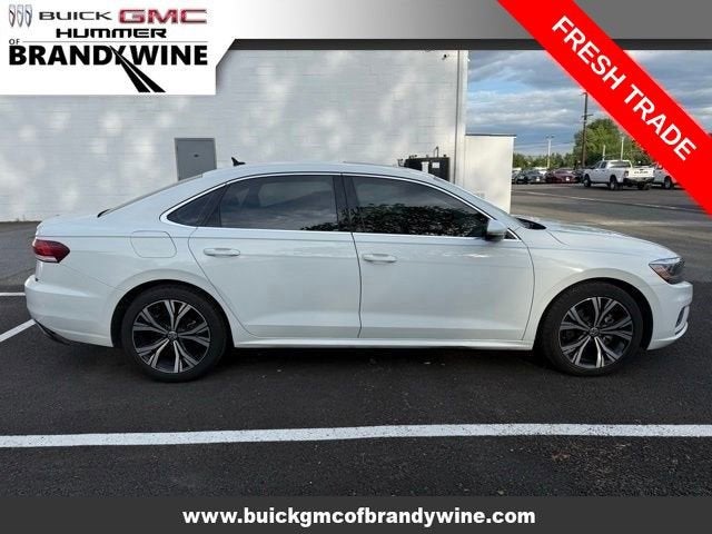 2022 Volkswagen Passat 2.0T SE