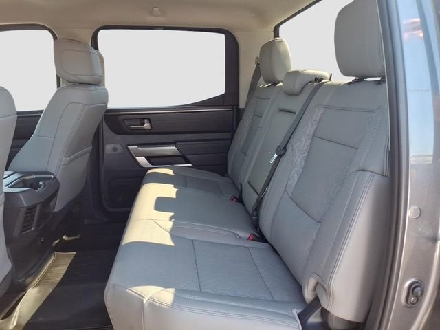 2022 Toyota Tundra 4WD SR5