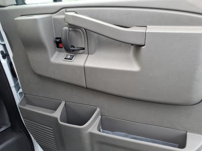 2026 Chevrolet Express Cutaway 3500 1WT