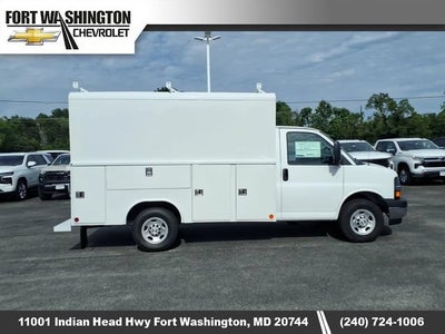 2026 Chevrolet Express Cutaway 3500 1WT