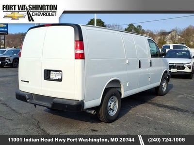 2025 Chevrolet Express Cargo WT