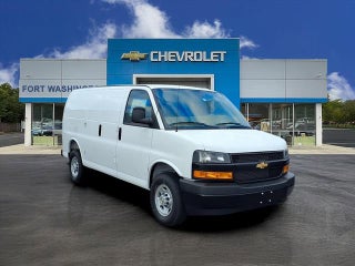 2025 Chevrolet Express Cargo WT