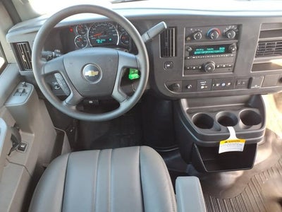 2025 Chevrolet Express Cargo WT