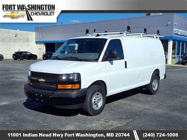 2025 Chevrolet Express Cargo 3500 WT