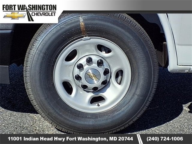 2025 Chevrolet Express Cargo 3500 WT