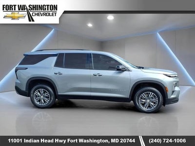 2025 Chevrolet Traverse LT