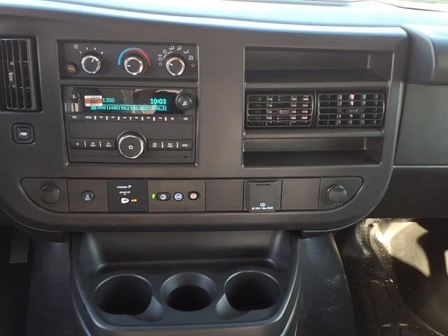 2026 Chevrolet Express Cutaway 3500 1WT