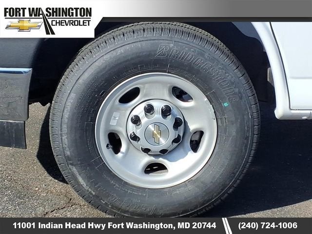 2026 Chevrolet Express Cutaway 3500 1WT