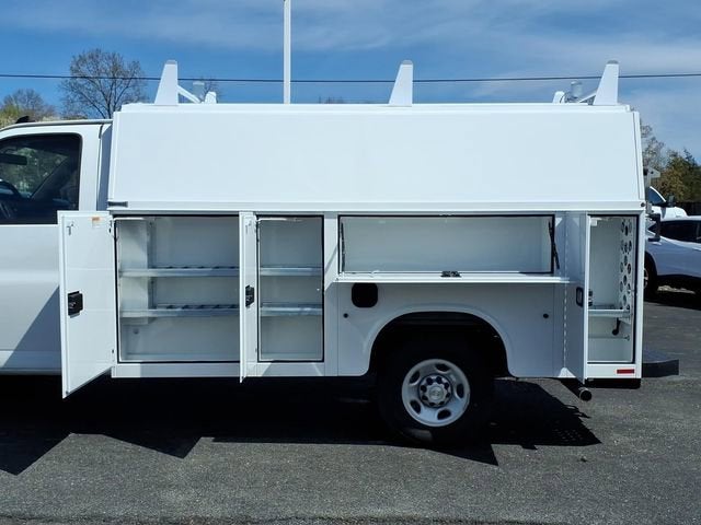 2025 Chevrolet Express Cutaway 3500 1WT