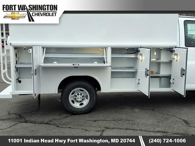 2026 Chevrolet Express Cutaway 3500 1WT