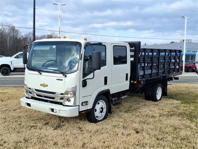 2025 Chevrolet Low Cab Forward 4500 Base