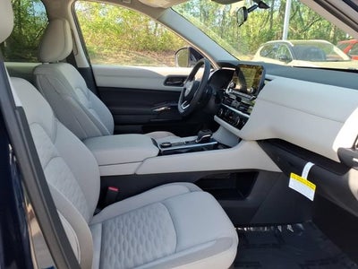 2025 Nissan Pathfinder SV 4WD