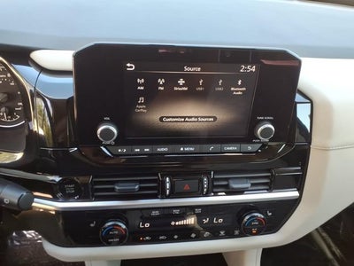 2025 Nissan Pathfinder SV 4WD