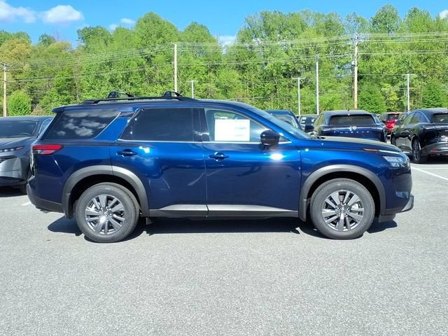 2025 Nissan Pathfinder SV 4WD