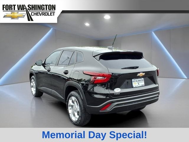 2025 Chevrolet Trax LS