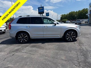 2019 Volvo XC90 T6 Momentum