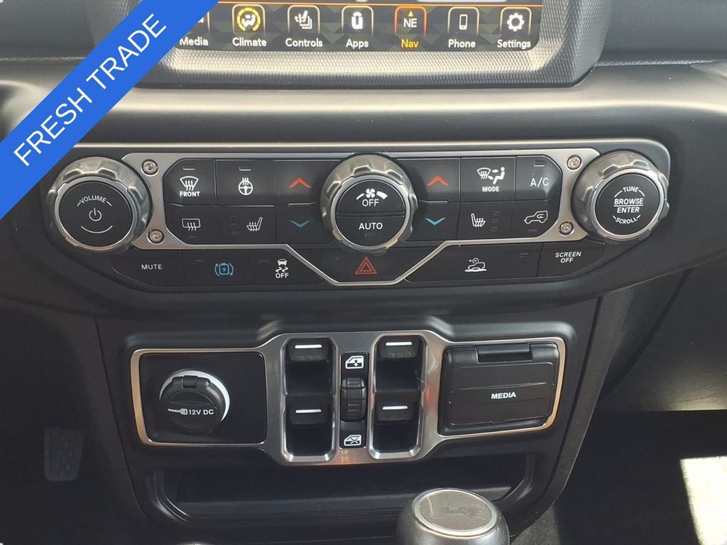 2023 Jeep Wrangler Sahara Sky One–Touch® Power–Top4xe