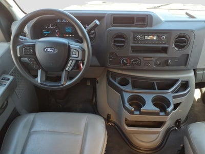 2022 Ford E-350SD Base Cutaway