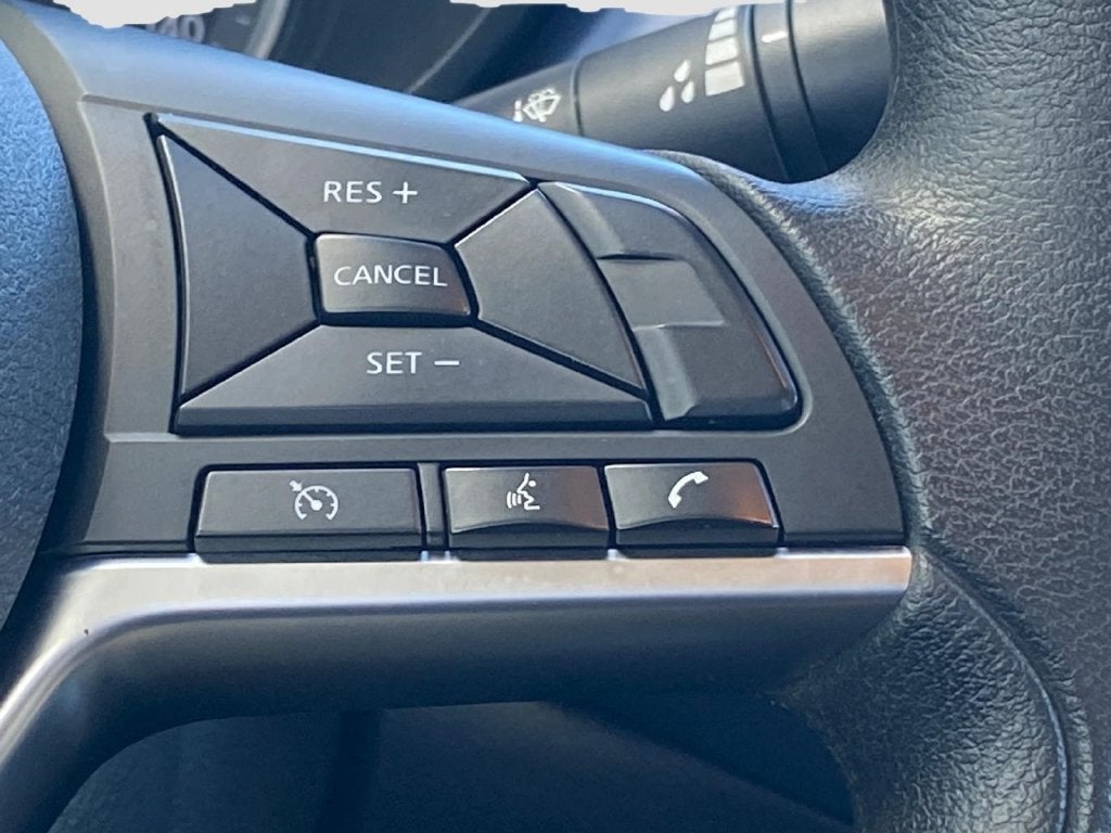 2024 Nissan Versa 1.6 SV