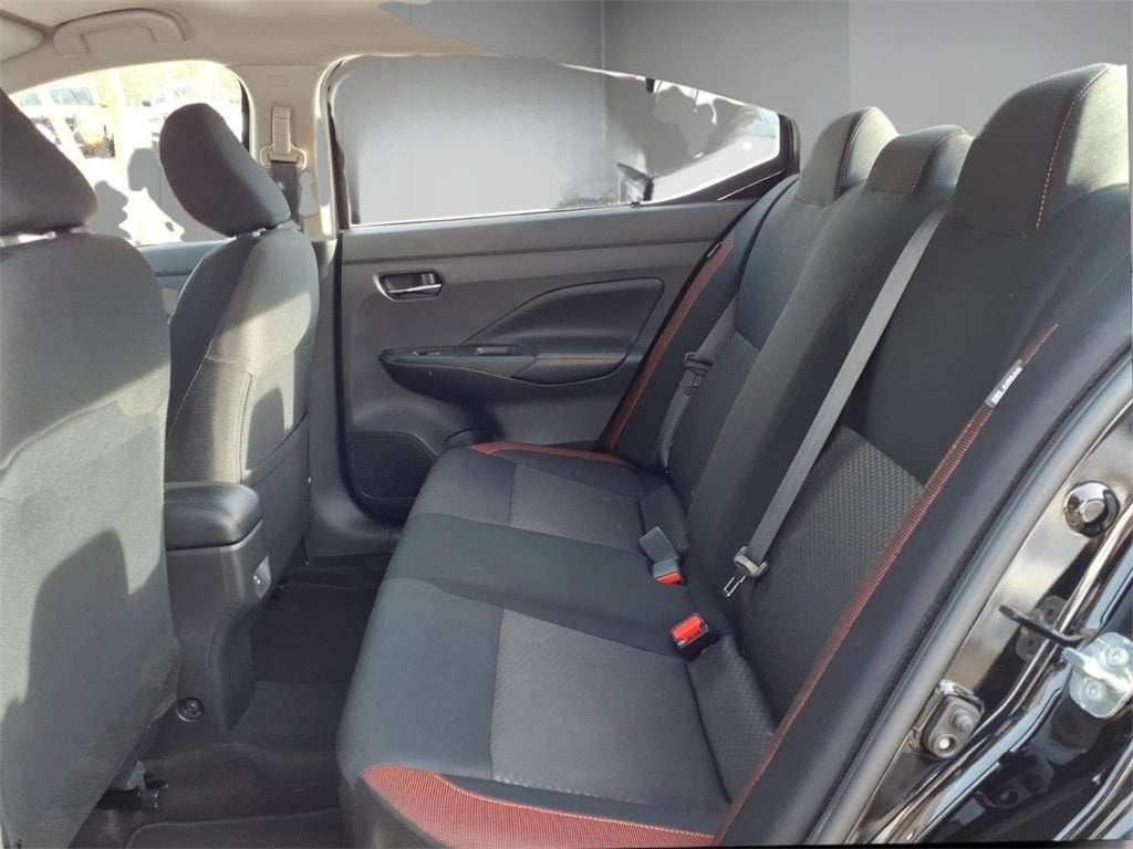 2023 Nissan Versa 1.6 SR