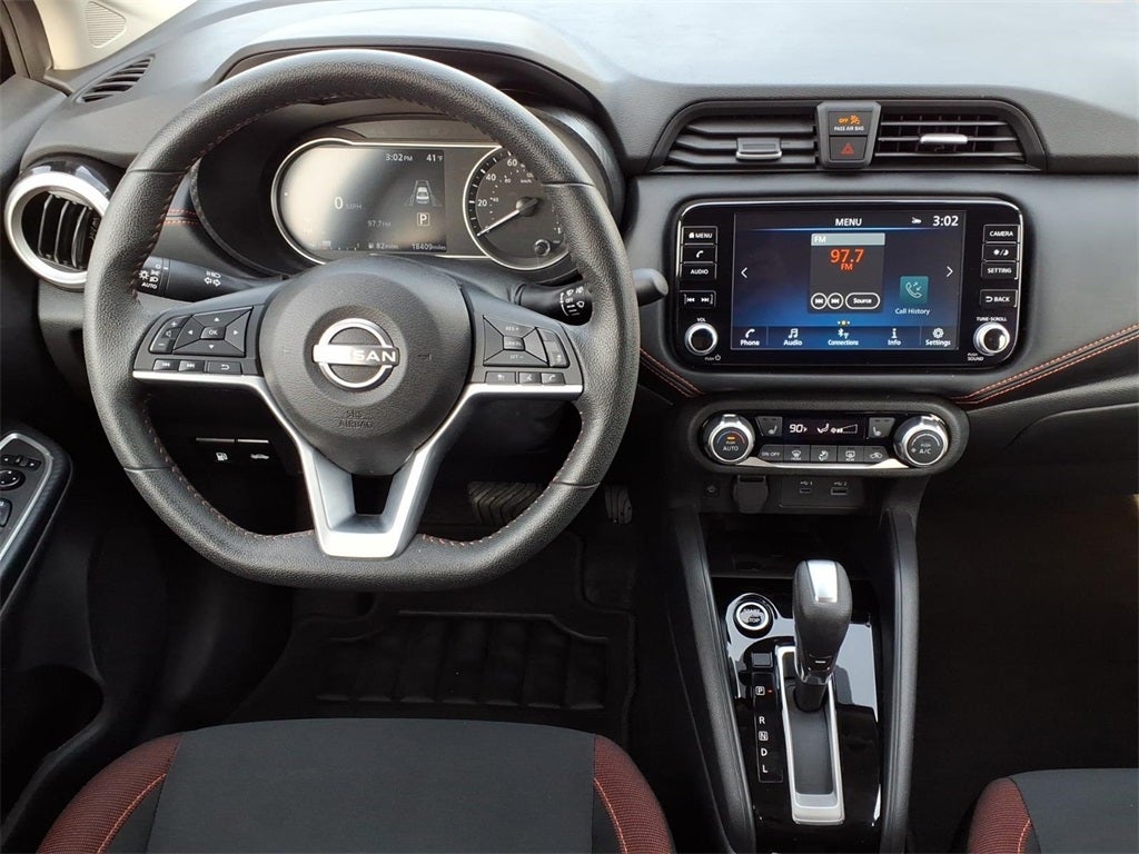 2023 Nissan Versa 1.6 SR