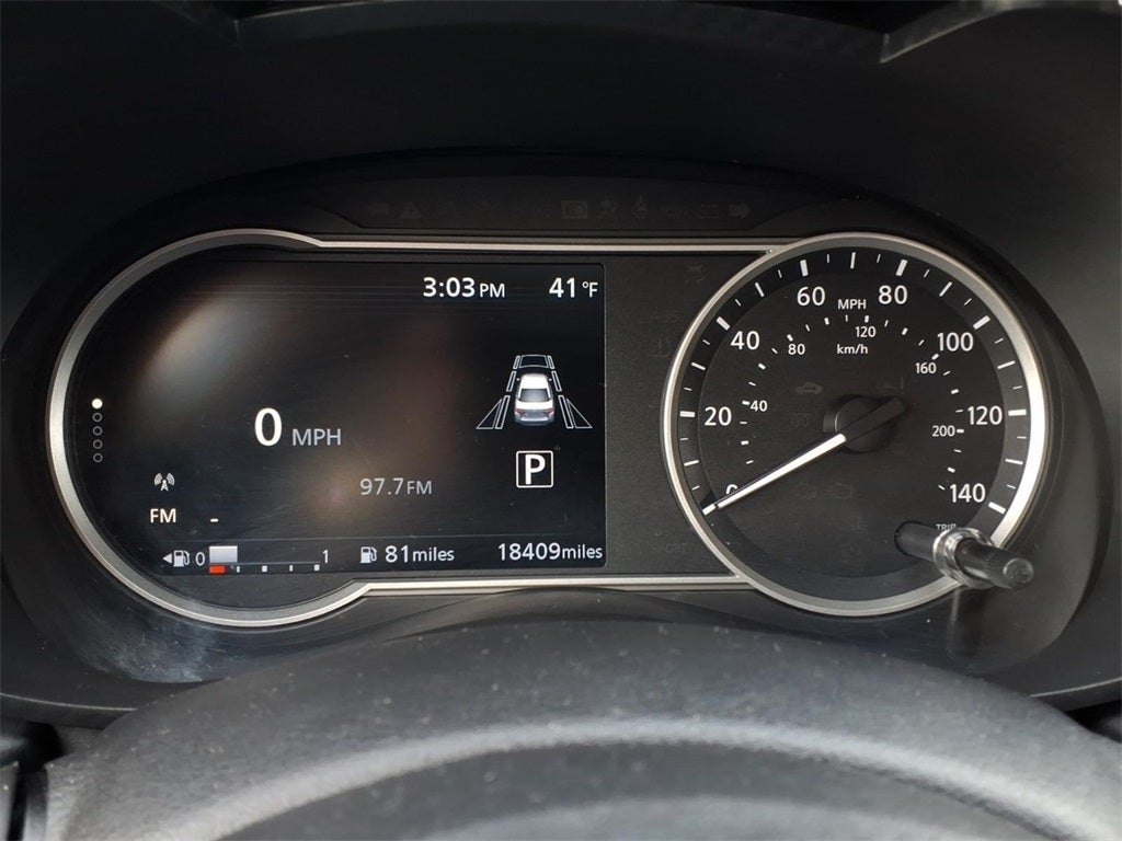 2023 Nissan Versa 1.6 SR