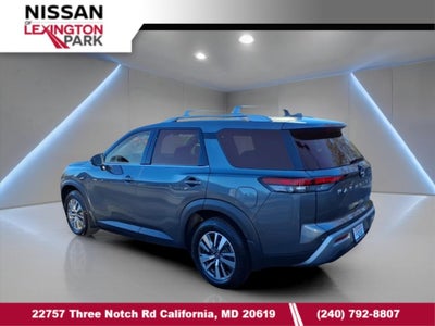 2023 Nissan Pathfinder SL ONE OWNER!!