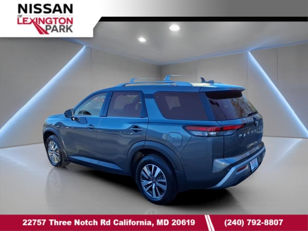 2023 Nissan Pathfinder SL ONE OWNER!!