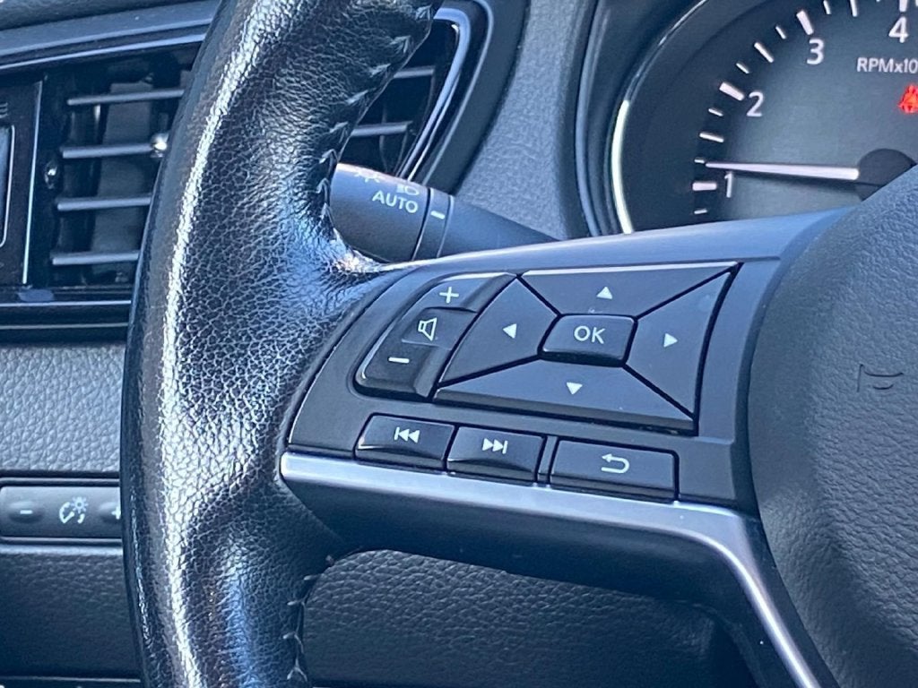 2022 Nissan Rogue Sport SL